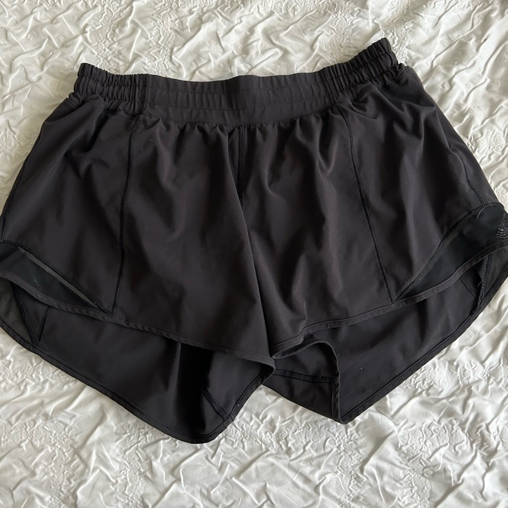 BLACK LULULEMON SHORTS